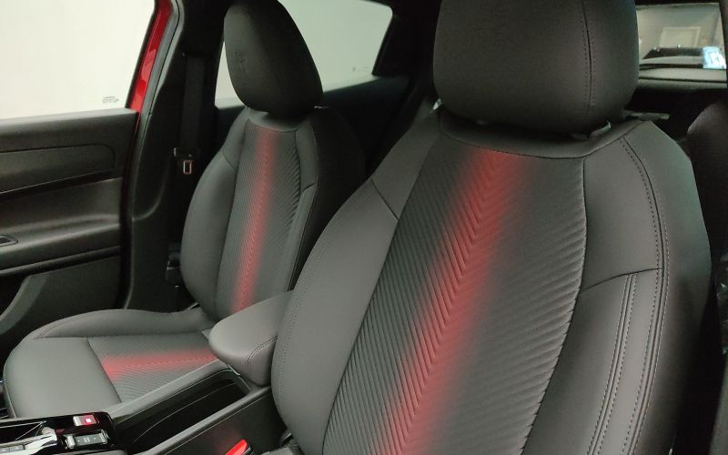 JUNIOR 1.2 136CV HYBRID EDCT6 SPECIALE
